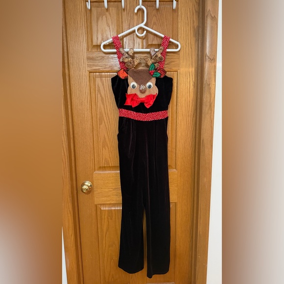 love on a hanger Pants - NWT LOVE ON A HANGER Festive Reindeer Velour Jumpsuit w Sequins Accents Size XS
